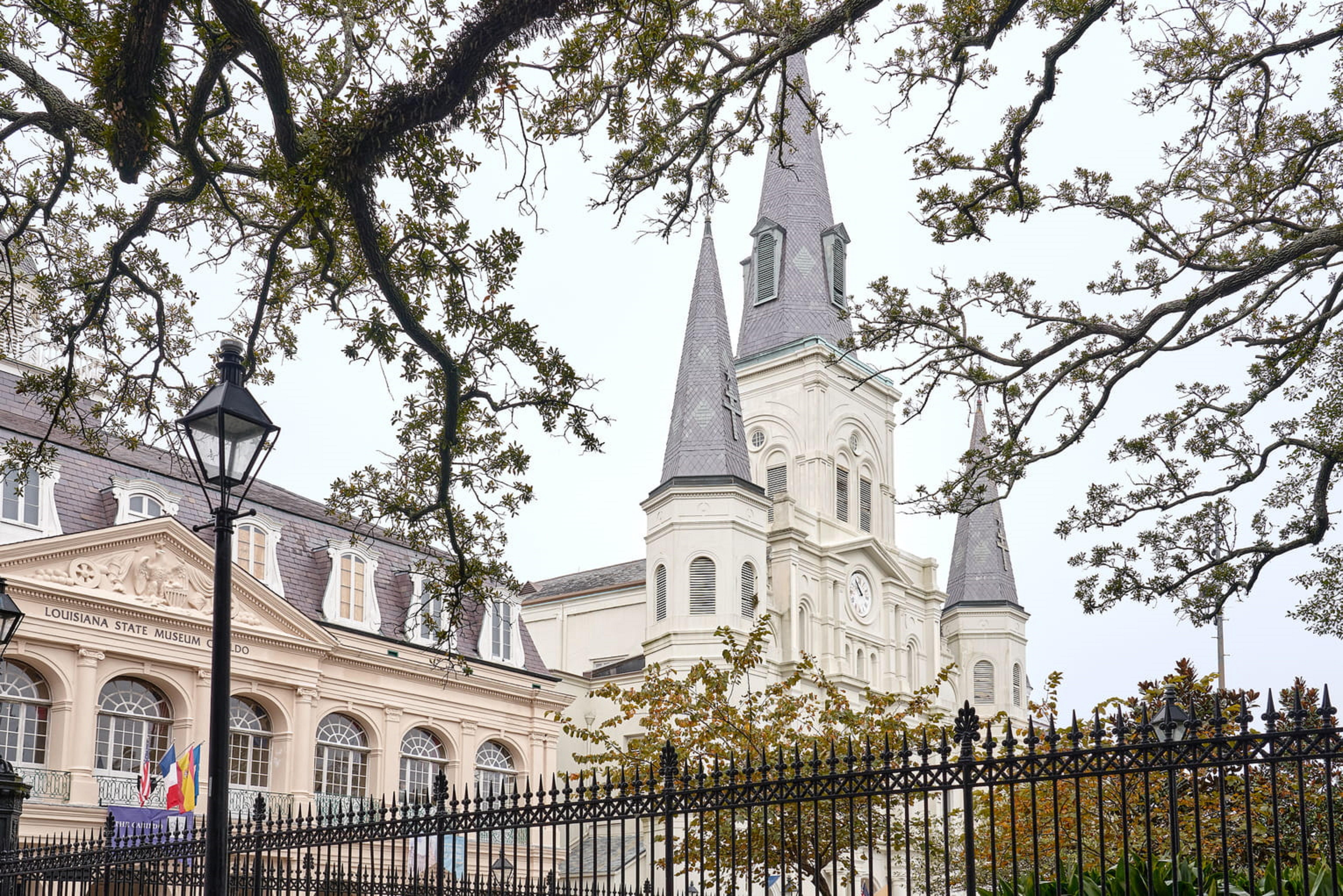 Four Seasons New Orleans Hotel Exterior photo